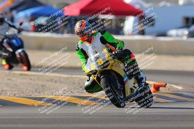 media/Dec-18-2022-SoCal Trackdays (Sun) [[8099a50955]]/Turn 2 (950am)/